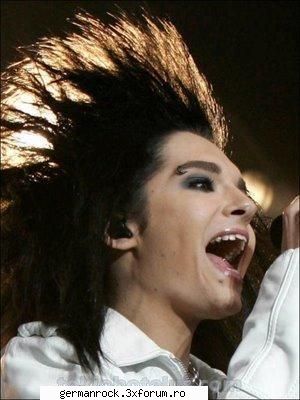 Poze haioase - pun si eu una cred ca zc ,inchide ferestrele,ca - ^Tokio Hotel^